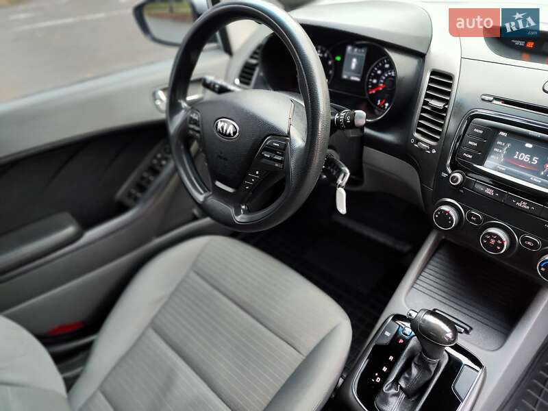 Седан Kia Forte 2016 в Киеве