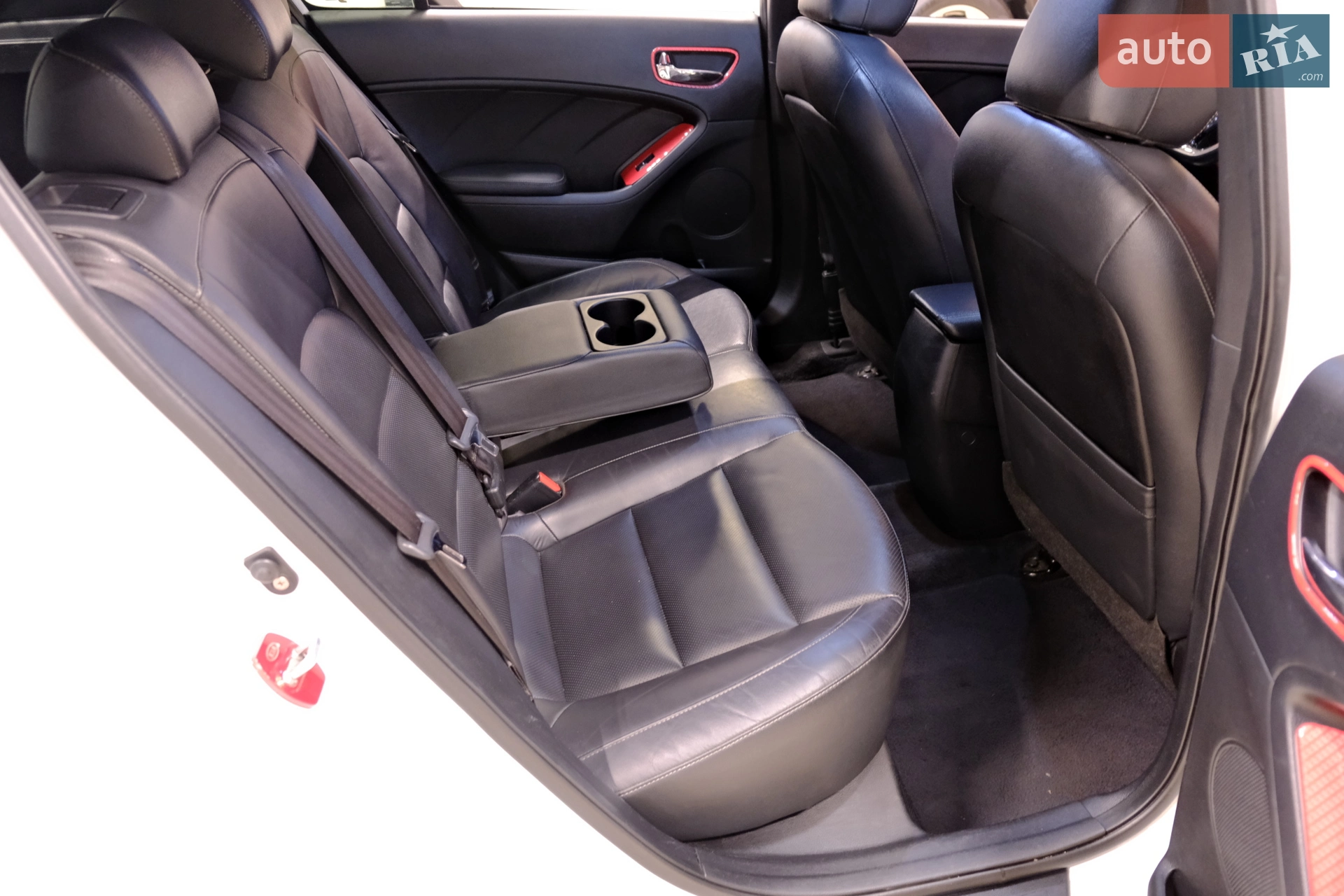 2017 Kia Forte - мініатюра 37