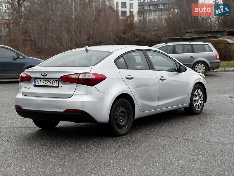 Седан Kia Forte 2014 в Киеве