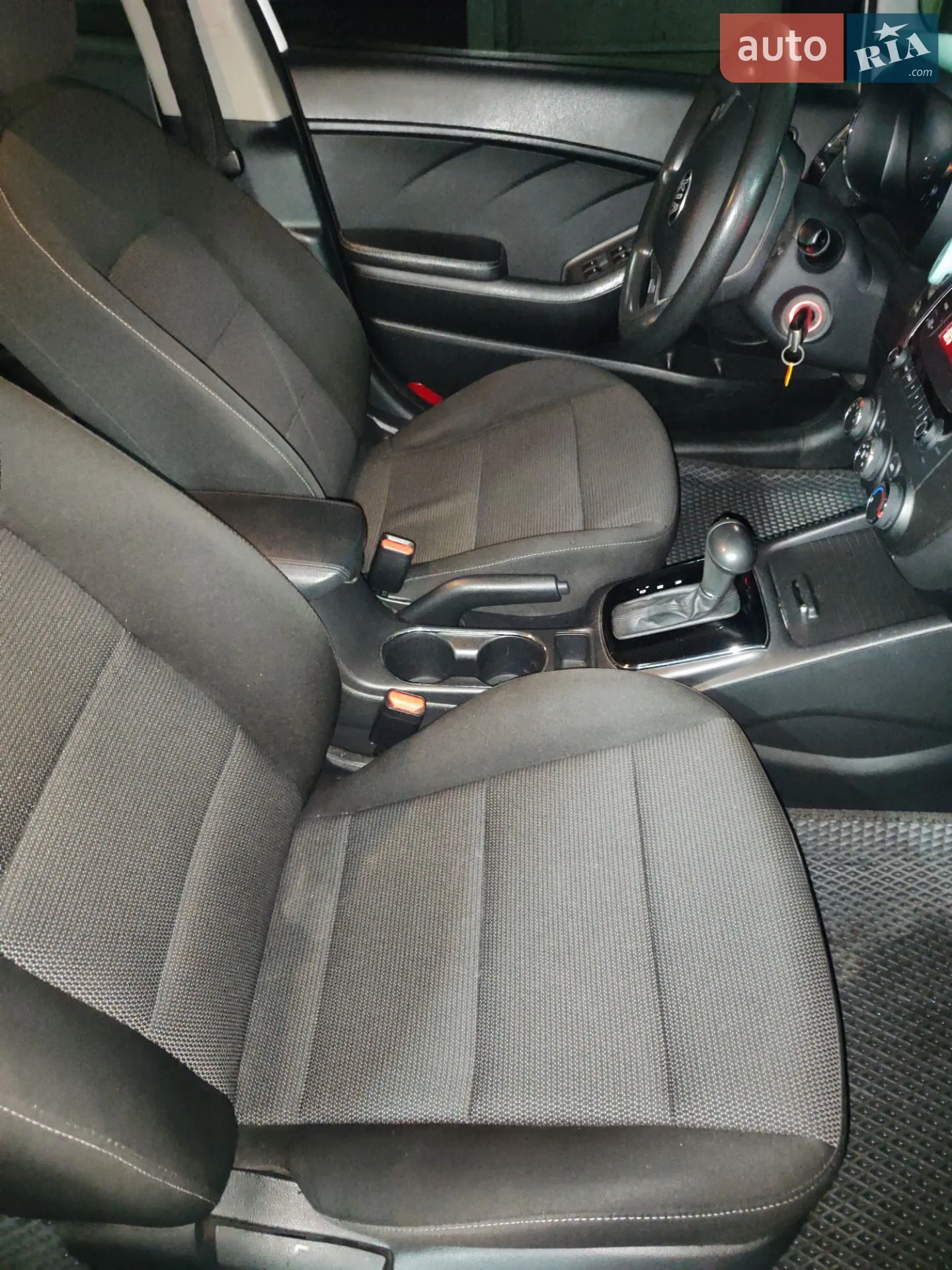 2016 Kia Forte - мініатюра 14
