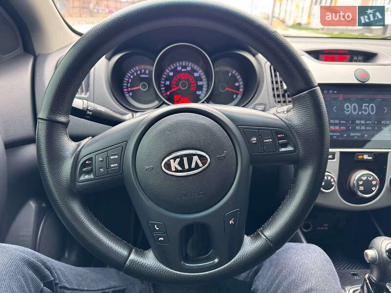 Купе Kia Forte 2011 в Виннице фото 48 Купе Kia Forte 2011 в Виннице