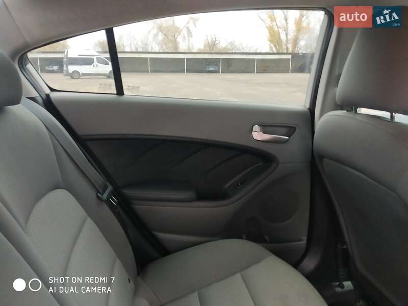 Седан Kia Forte 2016 в Днепре фото 14 Седан Kia Forte 2016 в Днепре