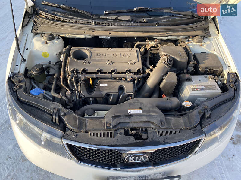 Седан Kia Forte 2010 в Киеве