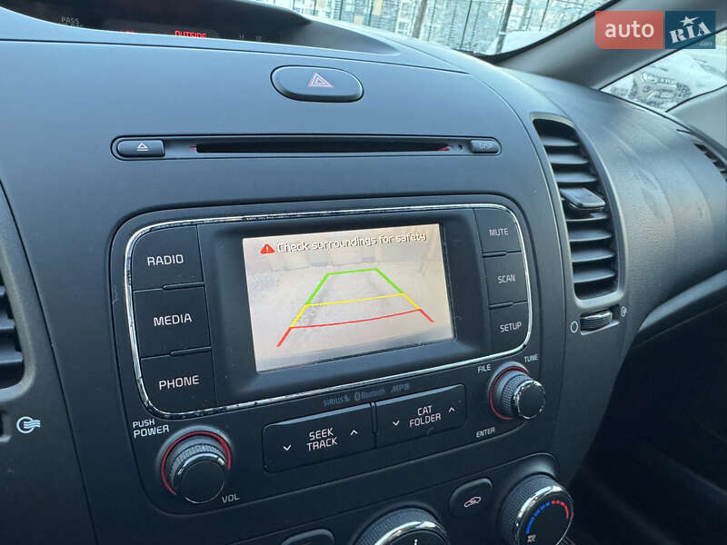 Хэтчбек Kia Forte 2015 в Киеве