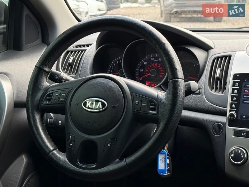 Купе Kia Forte 2011 в Вінниці