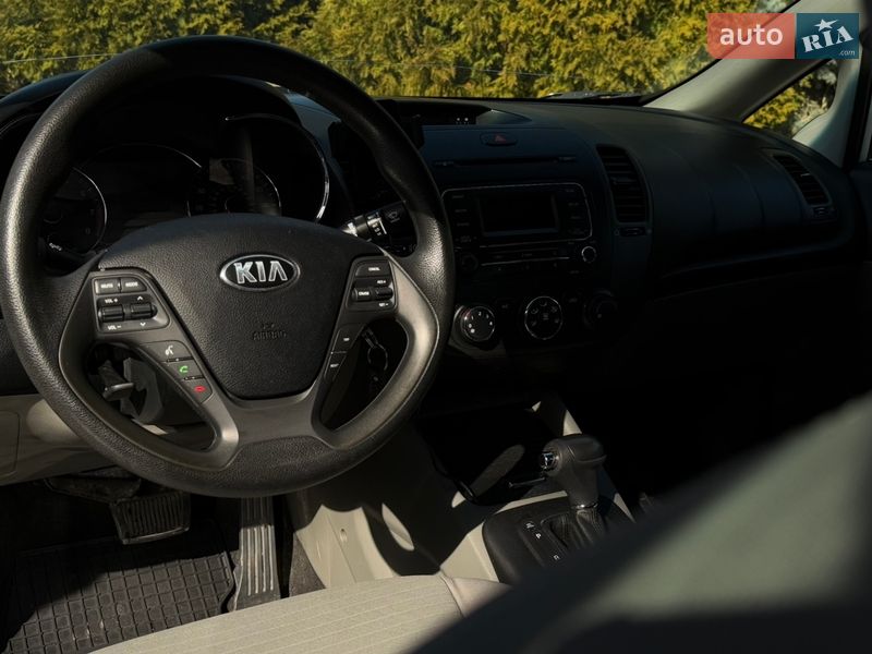 Седан Kia Forte 2013 в Прилуках