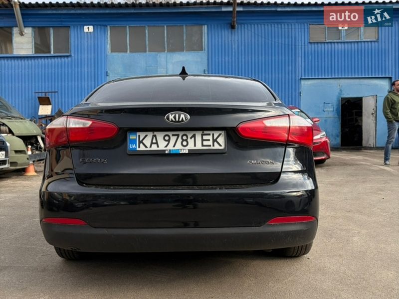 Седан Kia Forte 2016 в Киеве фото 6 Седан Kia Forte 2016 в Киеве