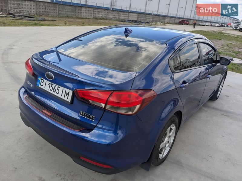 Седан Kia Forte 2017 в Кременчуге