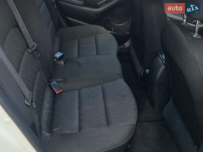 Седан Kia Forte 2016 в Києві фото 5 Седан Kia Forte 2016 в Києві