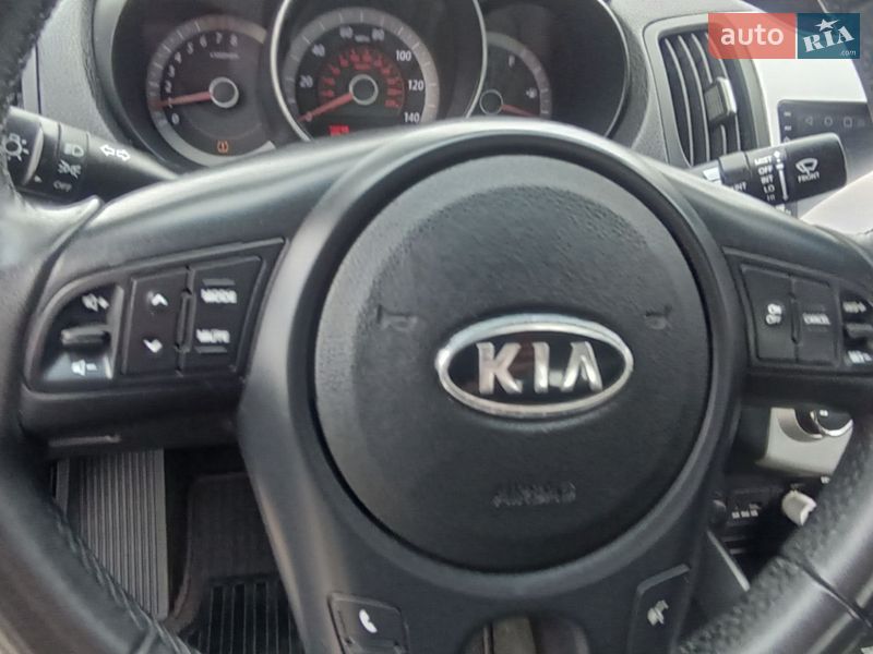 Купе Kia Forte 2011 в Харькове