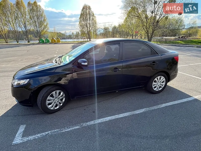 Kia Forte 2009 VIN KNAFU4A23A5830656 фото оголошення 4 з 67