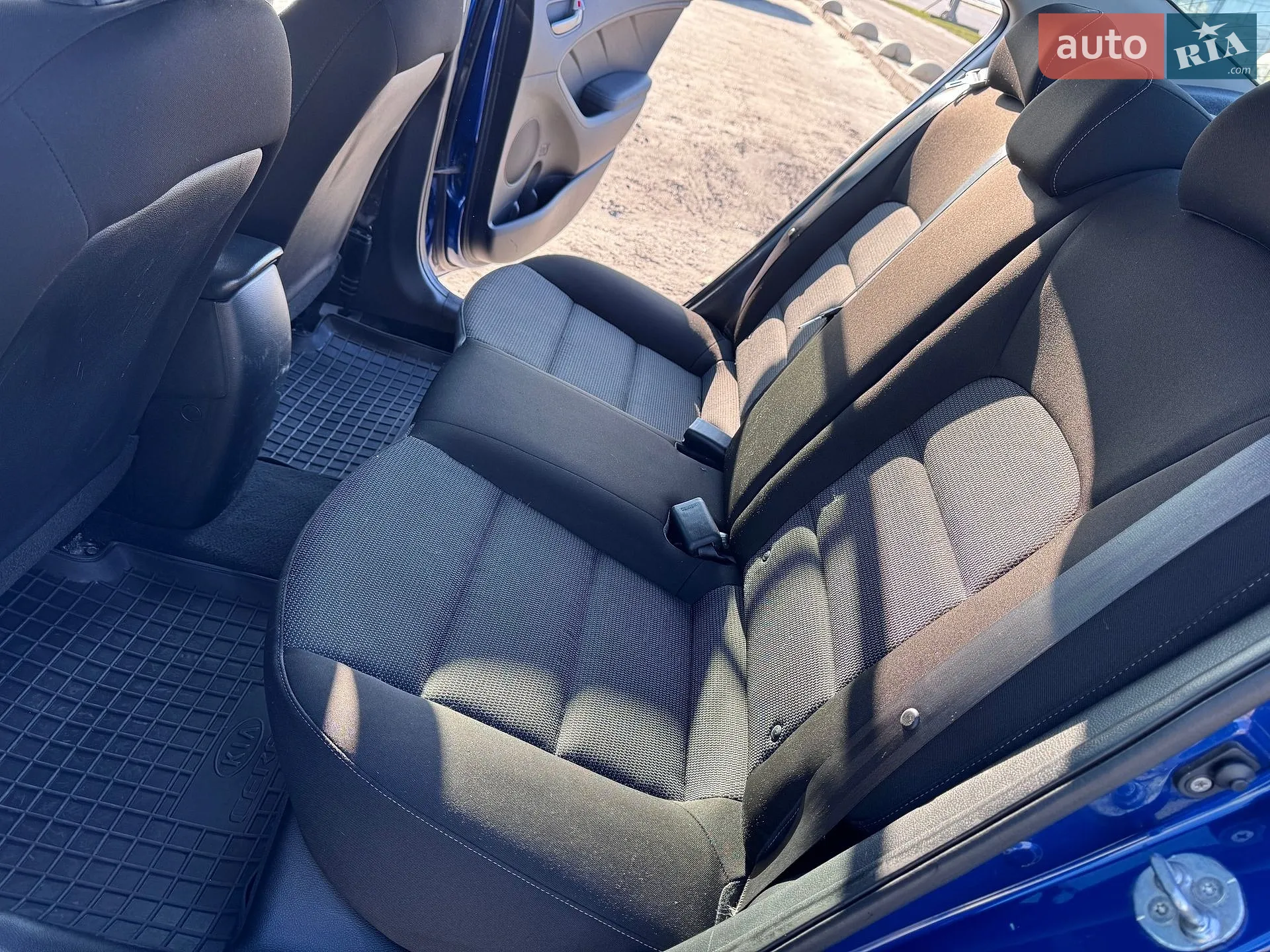 2016 Kia Forte - мініатюра 18