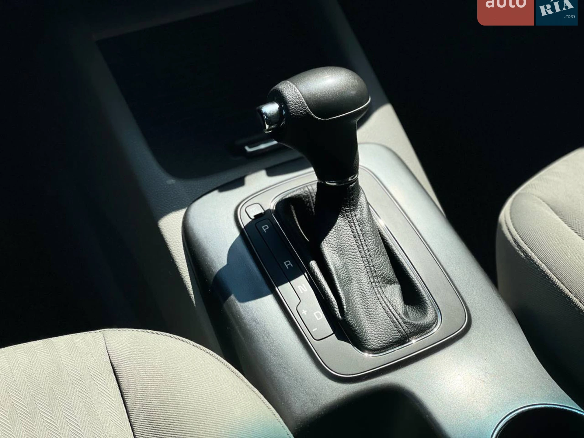 2015 Kia Forte - мініатюра 23