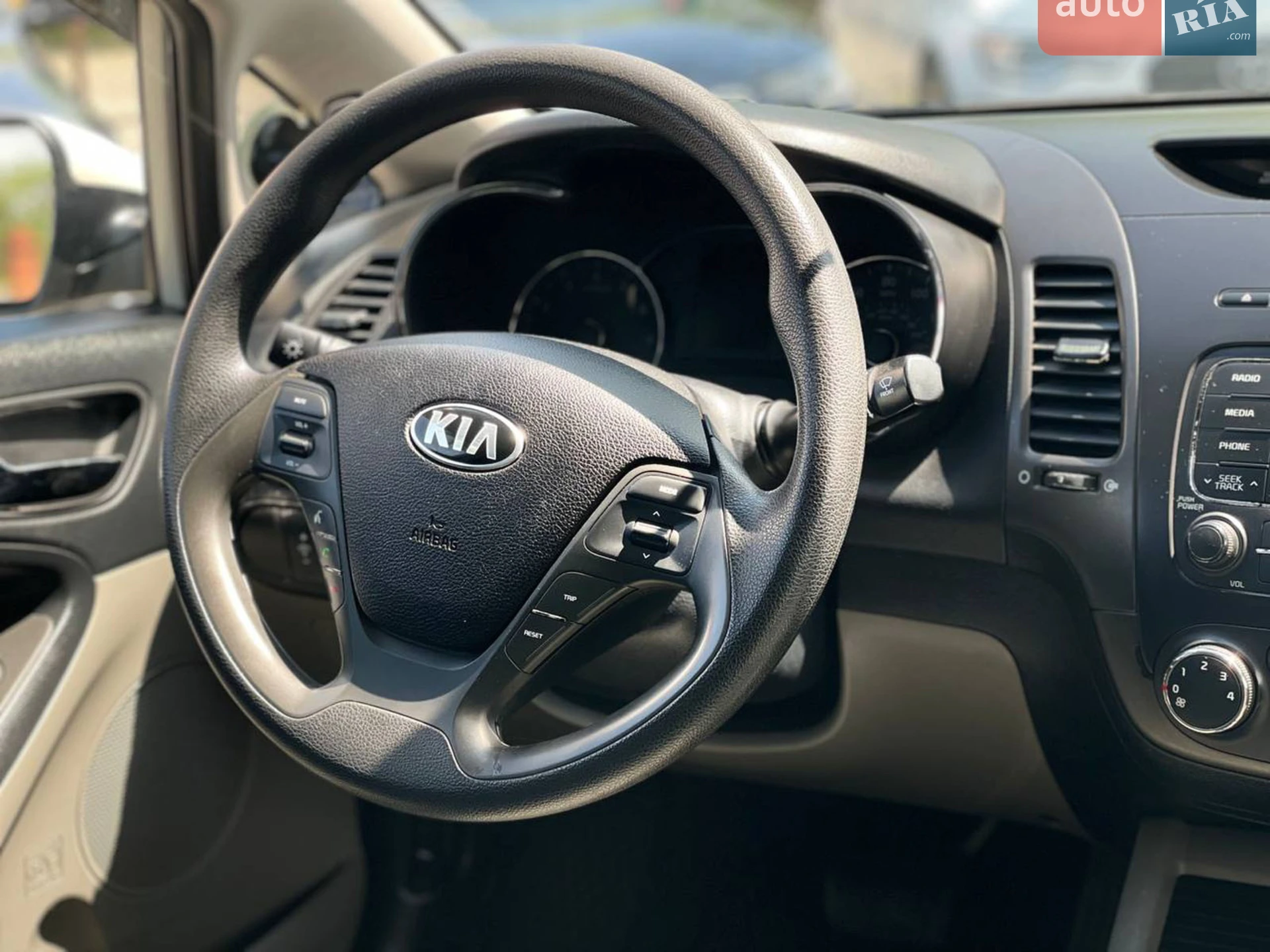 2015 Kia Forte - мініатюра 21
