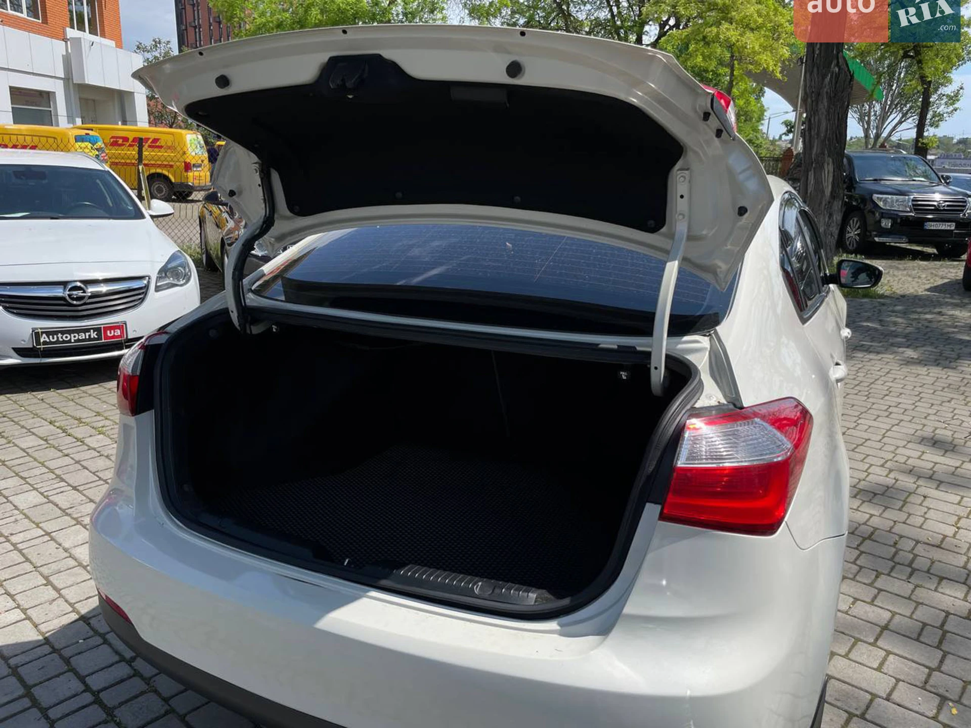 2015 Kia Forte - мініатюра 27