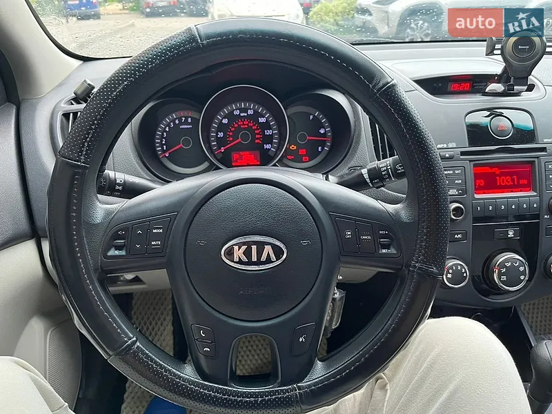 Kia Forte 2009 VIN KNAFU4A23A5830656 фото оголошення 26 з 67