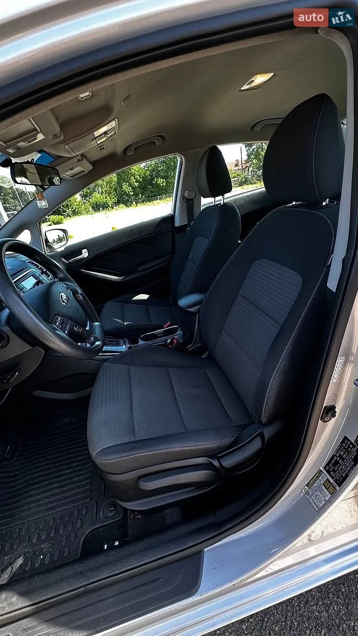 2016 Kia Forte - мініатюра 9