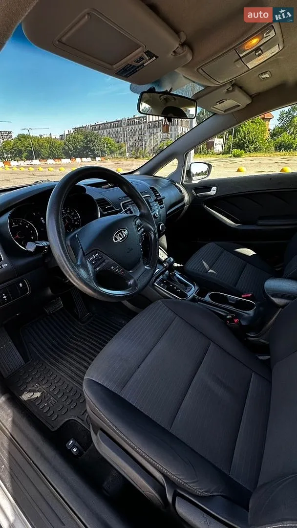 2016 Kia Forte - мініатюра 10