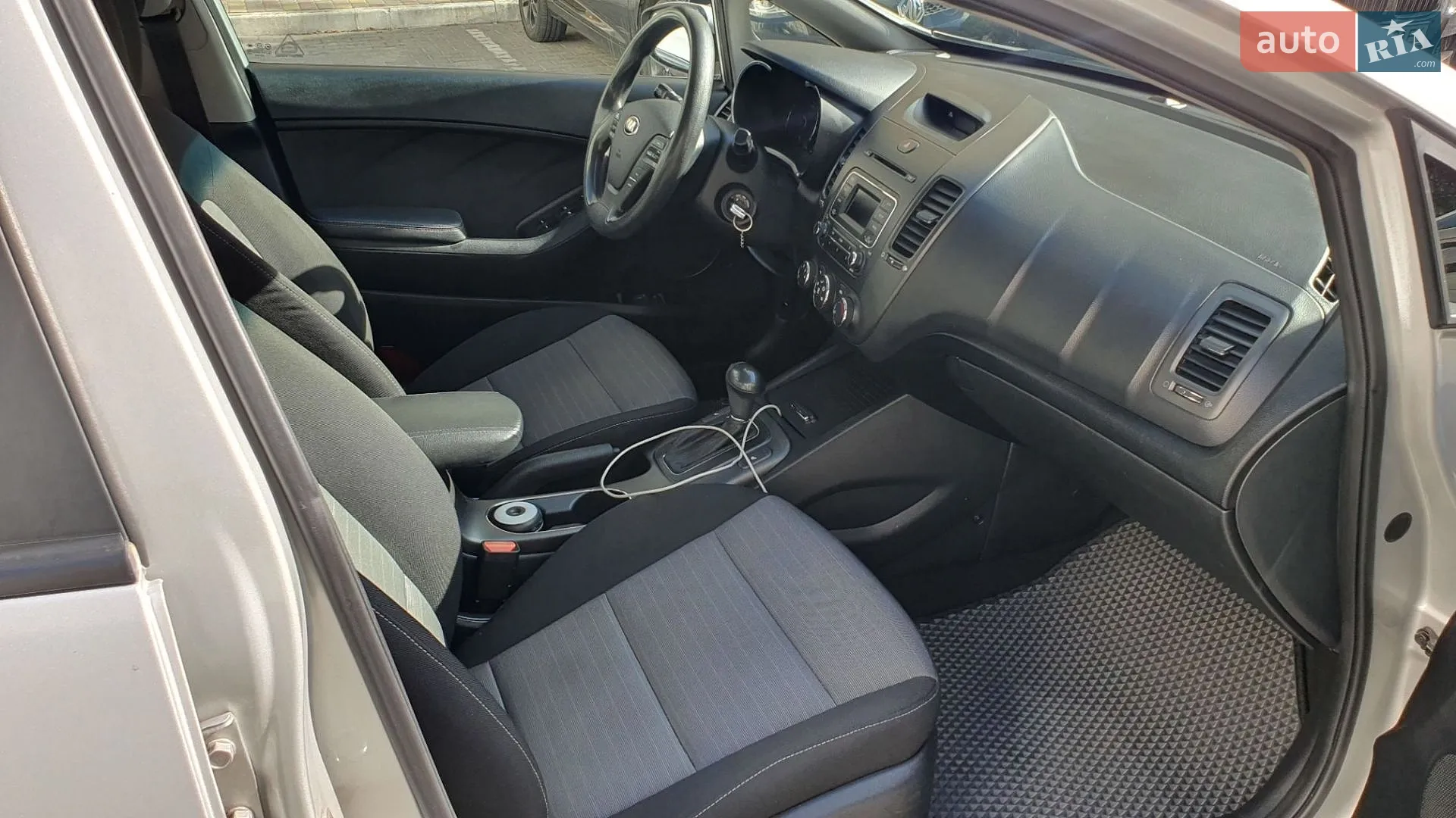 2016 Kia Forte - мініатюра 15