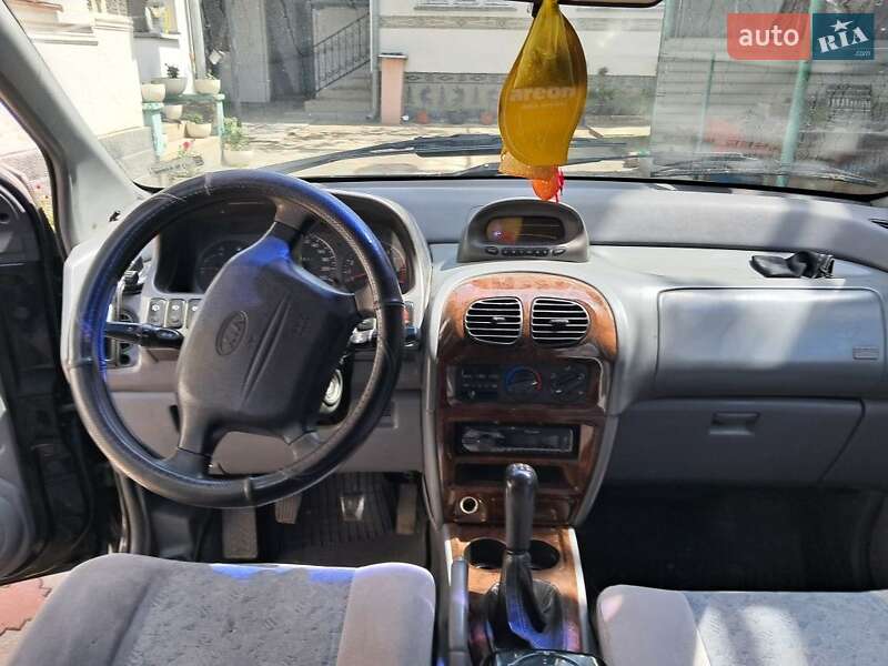 Минивэн Kia Joice 1999 в Хусте