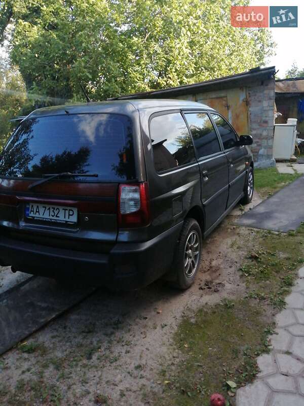 Минивэн Kia Joice 2002 в Киеве