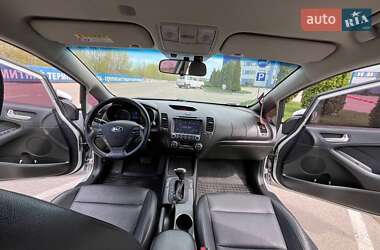 Седан Kia K3 2015 в 