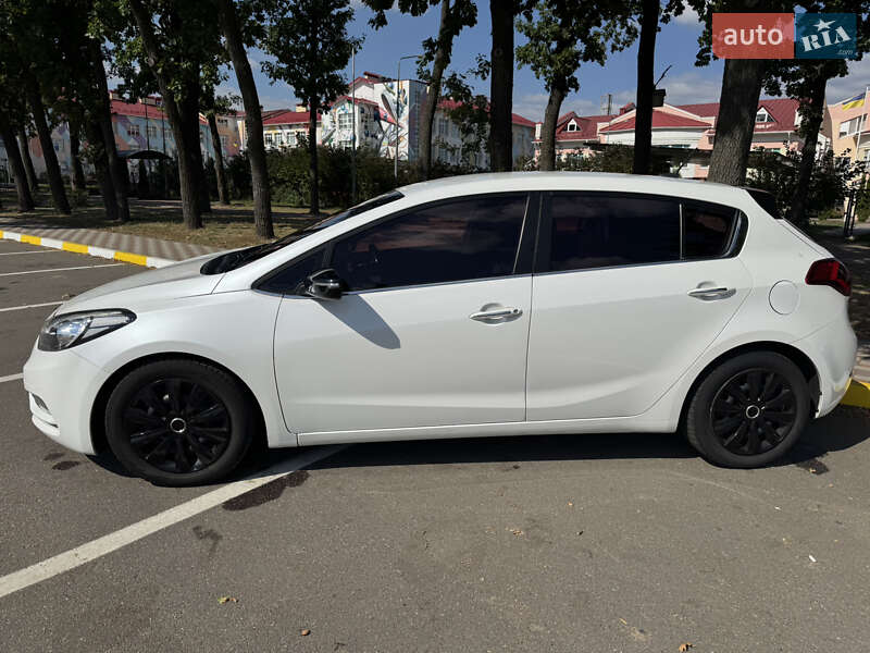 Хэтчбек Kia K3 2013 в Киеве