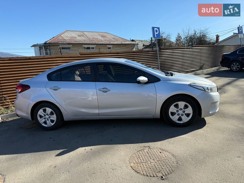 Седан Kia K3 2016 в Киеве