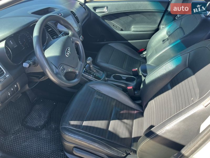 Седан Kia K3 2016 в Киеве