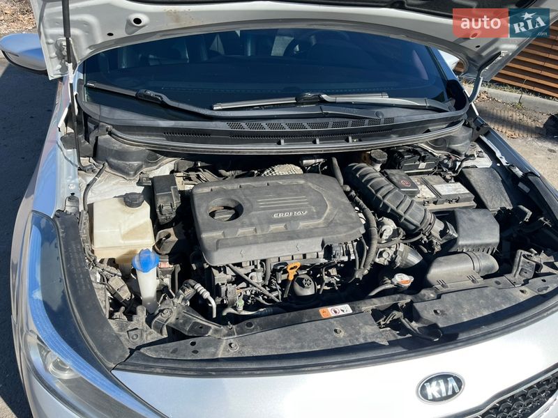 Седан Kia K3 2016 в Киеве