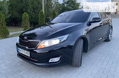 Седан Kia K5 2014 в Болграде