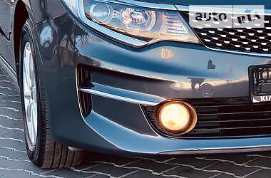 Седан Kia K5 2016 в 