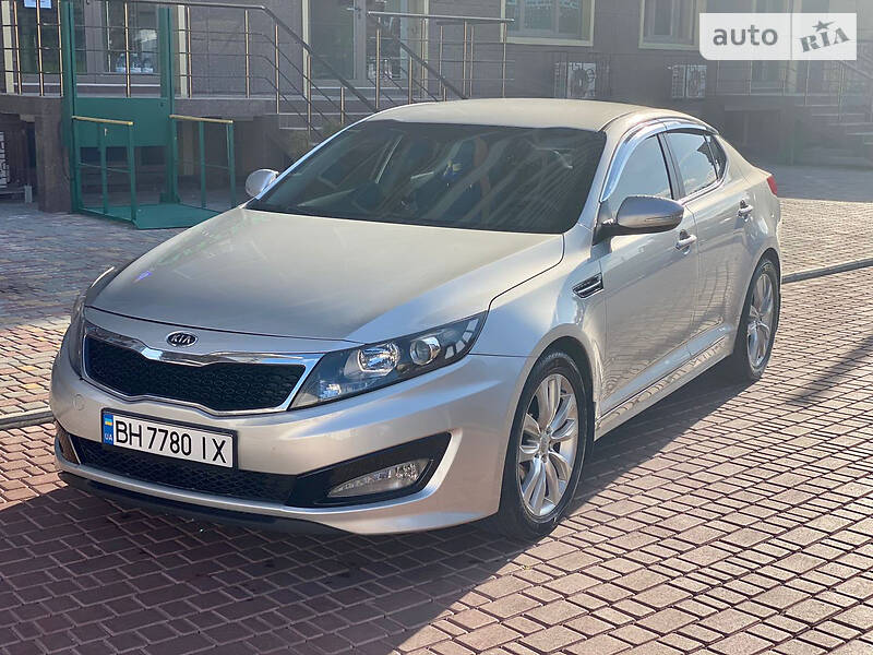 Седан Kia K5 2012 в Одесі