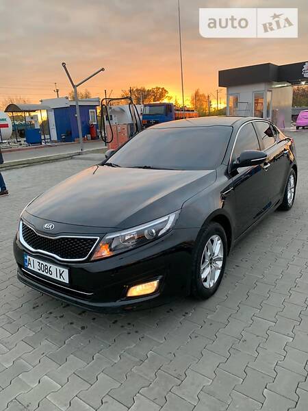 Седан Kia K5 2014 в Барышевке