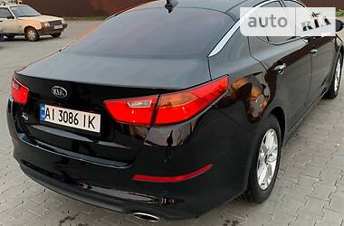 Седан Kia K5 2014 в Барышевке