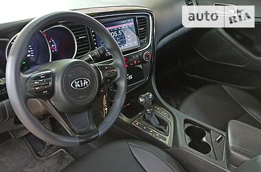 Седан Kia K5 2015 в Киеве