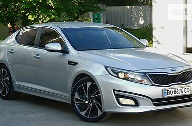 Седан Kia K5 2014 в Тернополе