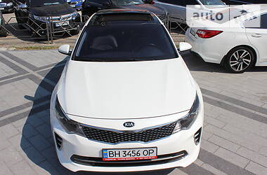 Седан Kia K5 2015 в Днепре