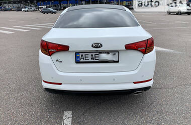 Седан Kia K5 2013 в Днепре