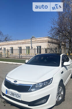 Седан Kia K5 2013 в Полтаві