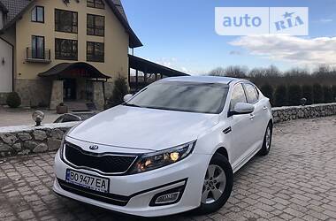 Седан Kia K5 2014 в Тернополе