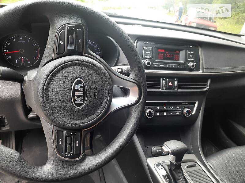 Седан Kia K5 2018 в Ивано-Франковске
