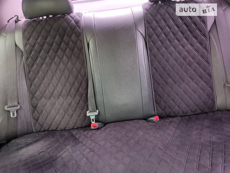 Седан Kia K5 2015 в Києві