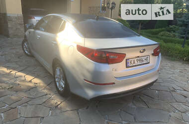 Седан Kia K5 2013 в 