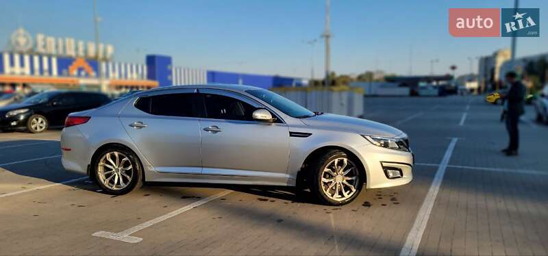 Седан Kia K5 2013 в Сумах