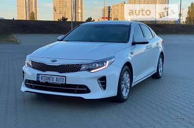 Седан Kia K5 2016 в Києві