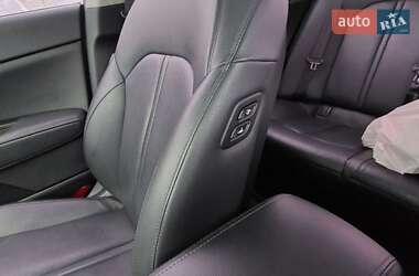 Седан Kia K5 2015 в 