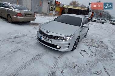 Седан Kia K5 2015 в Барышевке