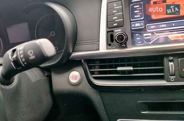 Седан Kia K5 2015 в 