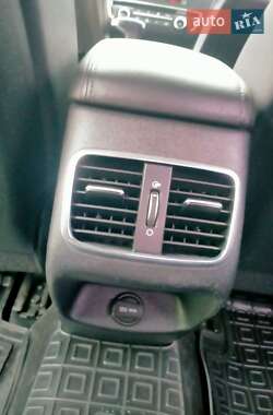 Седан Kia K5 2015 в 